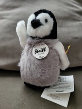 Steiff Flaps Penguin - plush soft toy - 6"