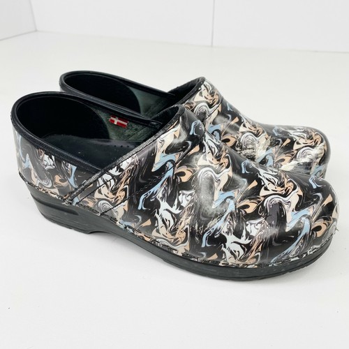 nurse print clogs