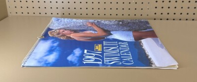 2014スポーツイラストレイテッドカレンダー 2024 Sports Illustrated Swimsuit Mini Wall Calendar: Trends