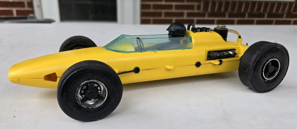 Yellow 1970 Vehicle Year Vintage Manufacture Diecast Cars, Trucks
