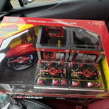 Burago 1:43 Formula F1 Racing Paddock Set Bull McLaren Mercedes AMG Ferrari RED