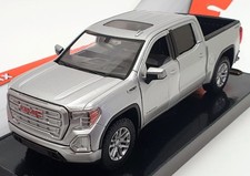 Motor Max 1/27 Scale 79361 - 2019 Ford GMC Sierra 1500 SLT Crew Cab - Silver