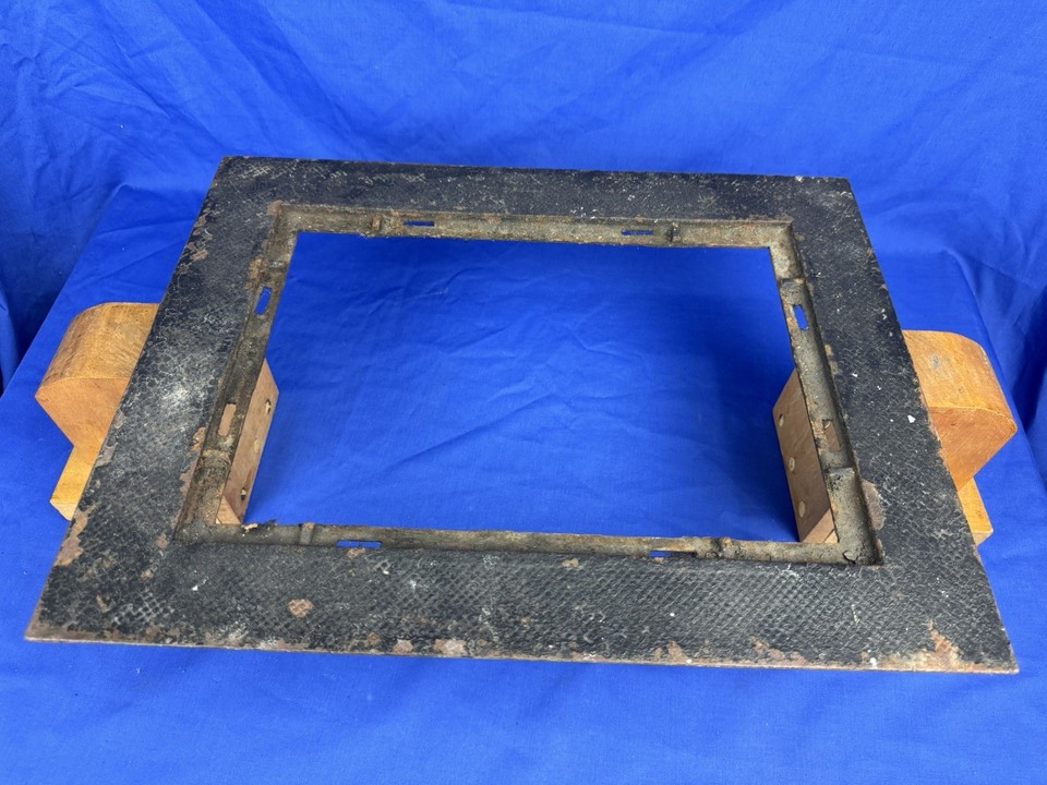 antique-floor-vent-grate-w-frame-working-louvers-frame-17-7-8-x-13