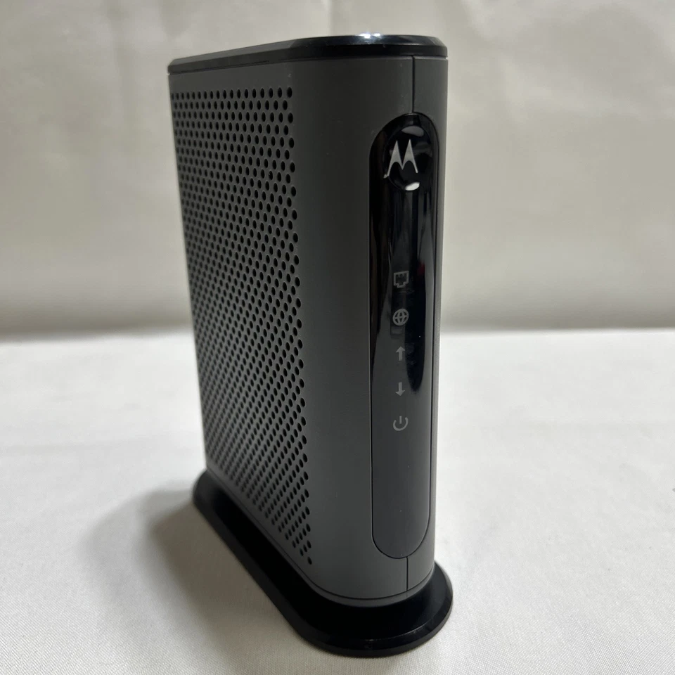 The Motorola MB7420 DOCSIS 3.0 - Image 4 of 4