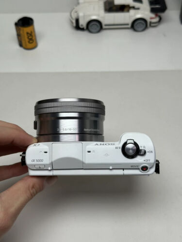 Used Sony Alpha a5000 Digital Mirrorless Camera Body with PZ 16-50mm Lens White - Picture 3 of 5