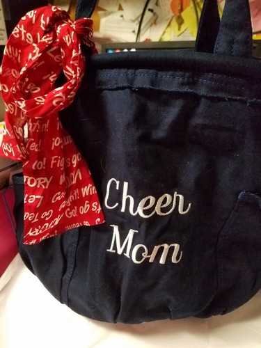 Ladies Thirty-One NAVY Metro-Retro Bag 