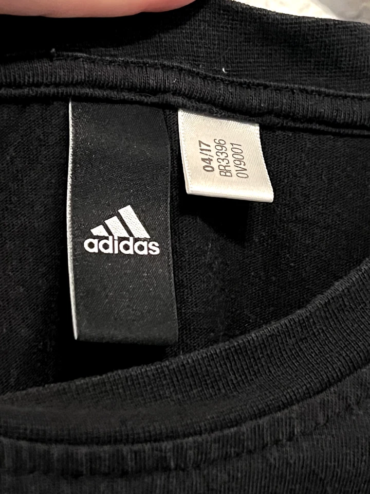 Camiseta Masculina Vintage Adidas Worldwide Sport M Preta - Imagem 2 de 4