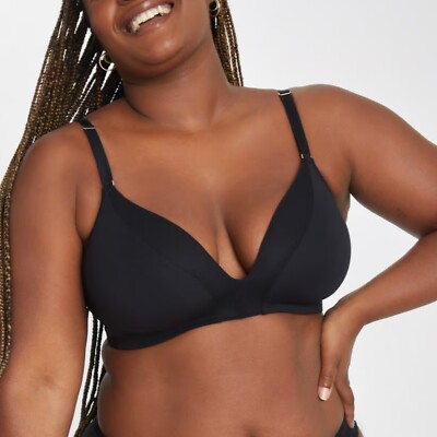 Lively Jet Black All Day Deep V No Wire Bra Size 32B