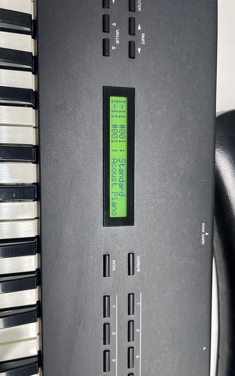 Roland U-20 RS-PCM 61 Key Synthesizer Keyboard-(Working But 10 Key