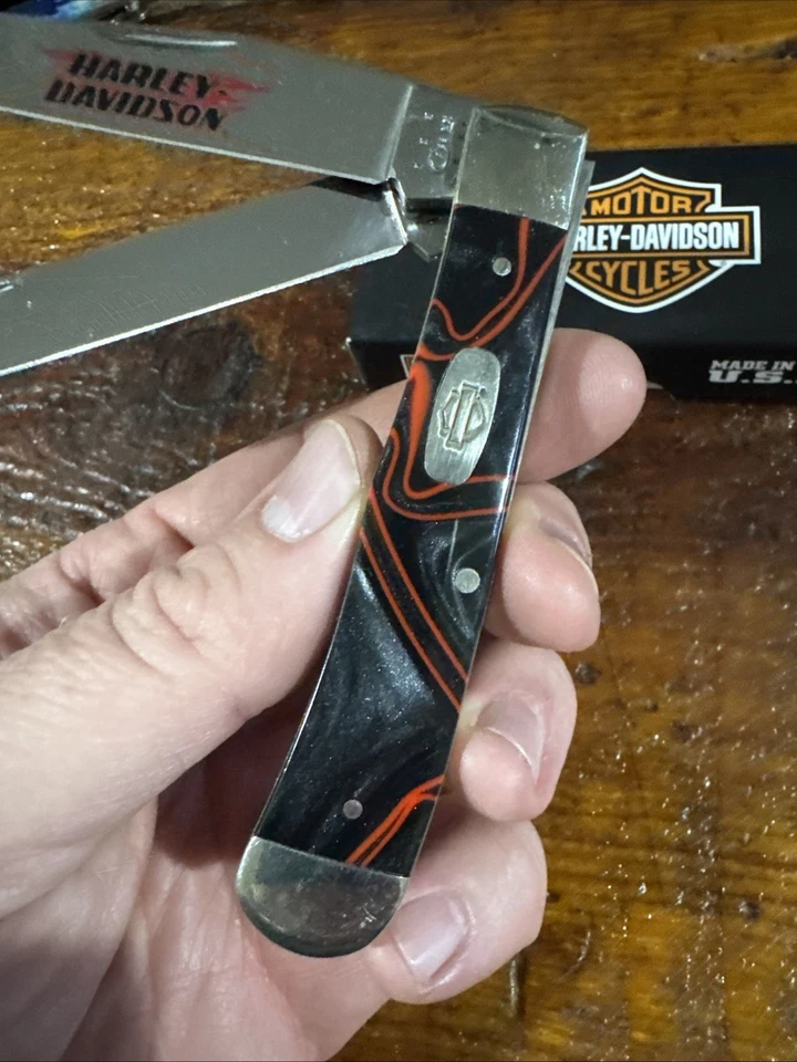 Cuchillo trampero Case 10254SS lava Harley Davidson. Hecho en USA 2014. Caja W. Foto 2 de 4