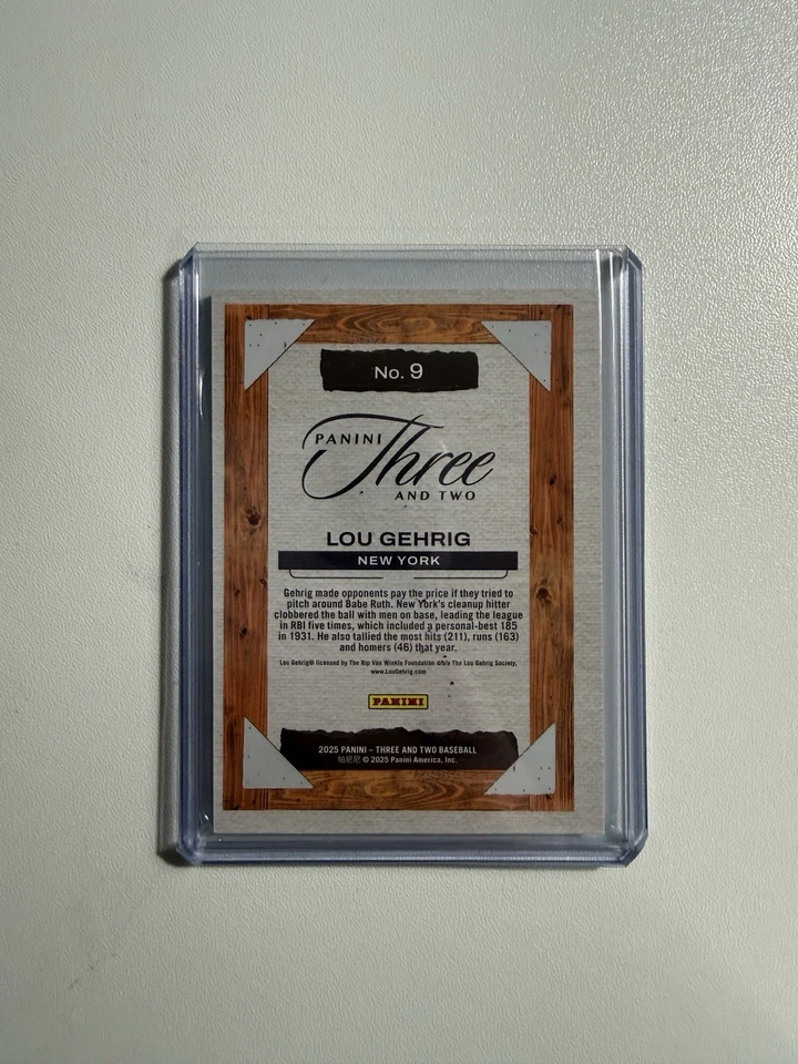 Panini Three & Two 2025- Lou Gehrig pizarra en blanco estuche SSP Hit #9 Foto 2 de 2