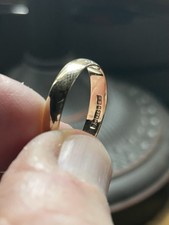 9ct Yellow Gold Unisex Wedding Band Ring Fully Hallmarked Ring Size T  9ct 375