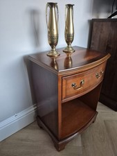 Mahogany Style Bow Front Bedside Cabinet Lamp Table With Drawer & Shelf