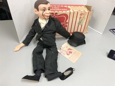 VINTAGE CHARLIE McCARTHY VENTRILOQUIST DOLL IN ORIGINAL BOX 