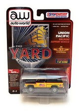 Auto world 1:64 1973 Chevrolet C-10 Union Pacific Railroad Support CP7789-P3