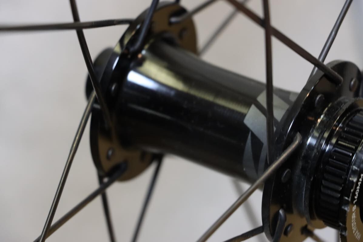 パーツ ZIPP 303 11speed ZIPP 303 S DISC For Shimano Free Hub 11s Tubeless Carbon