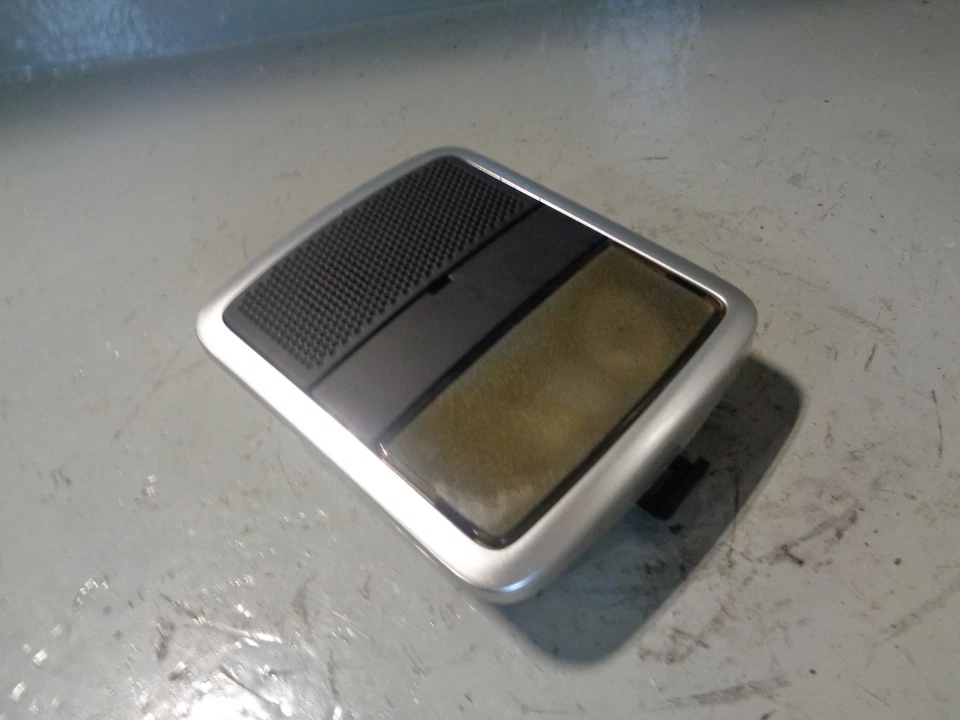 Range Rover L405 Rear Interior Roof Light 2013 to 2017 - Image 4 of 4