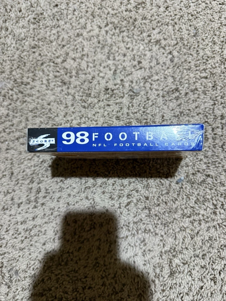 1998 Score Football Box Unopened Sealed 60 Cards Possible Peyton Manning RC? M50 - Image 4 of 4