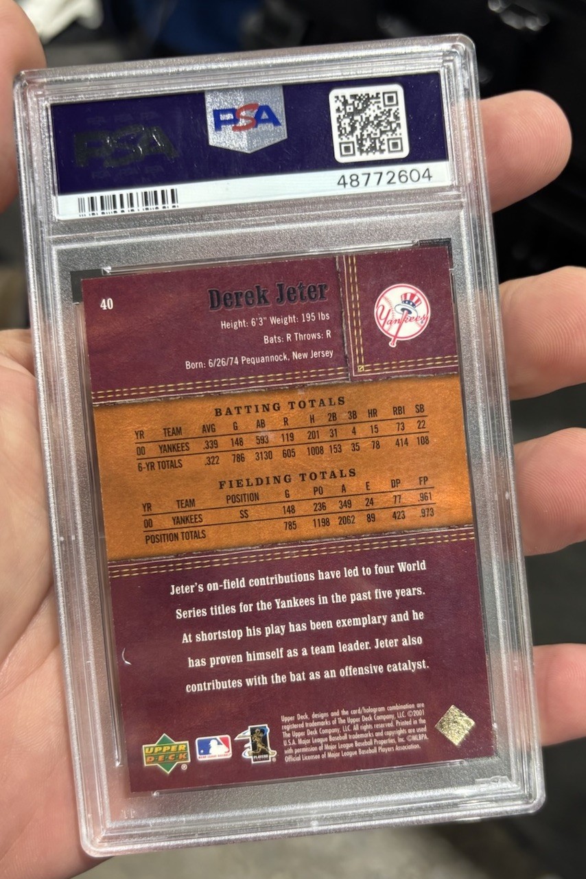 2001 Upper Deck Gold Glove - Derek Jeter #40 Limited /100 Psa 10 view 2