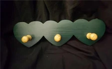 HOME BASICS WALL MOUNTED HEART ENTRYWAY MAIL KEY HOLDER ORGANIZER RACK GREEN