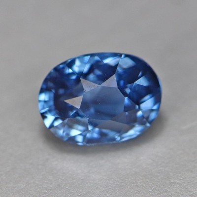 0.84 CTS NATURAL SPINEL OVAL SHAPE  LOOSE GEMSTONE FROM  MADAGASCAR
