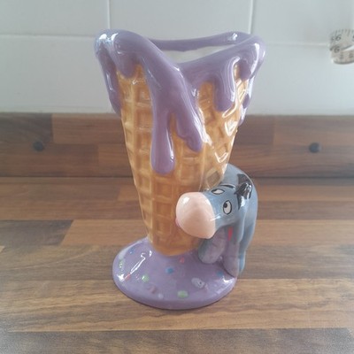 Disney Eeyore Waffel Eistüte Eeyore lila Schale Figur Winnie Puuh