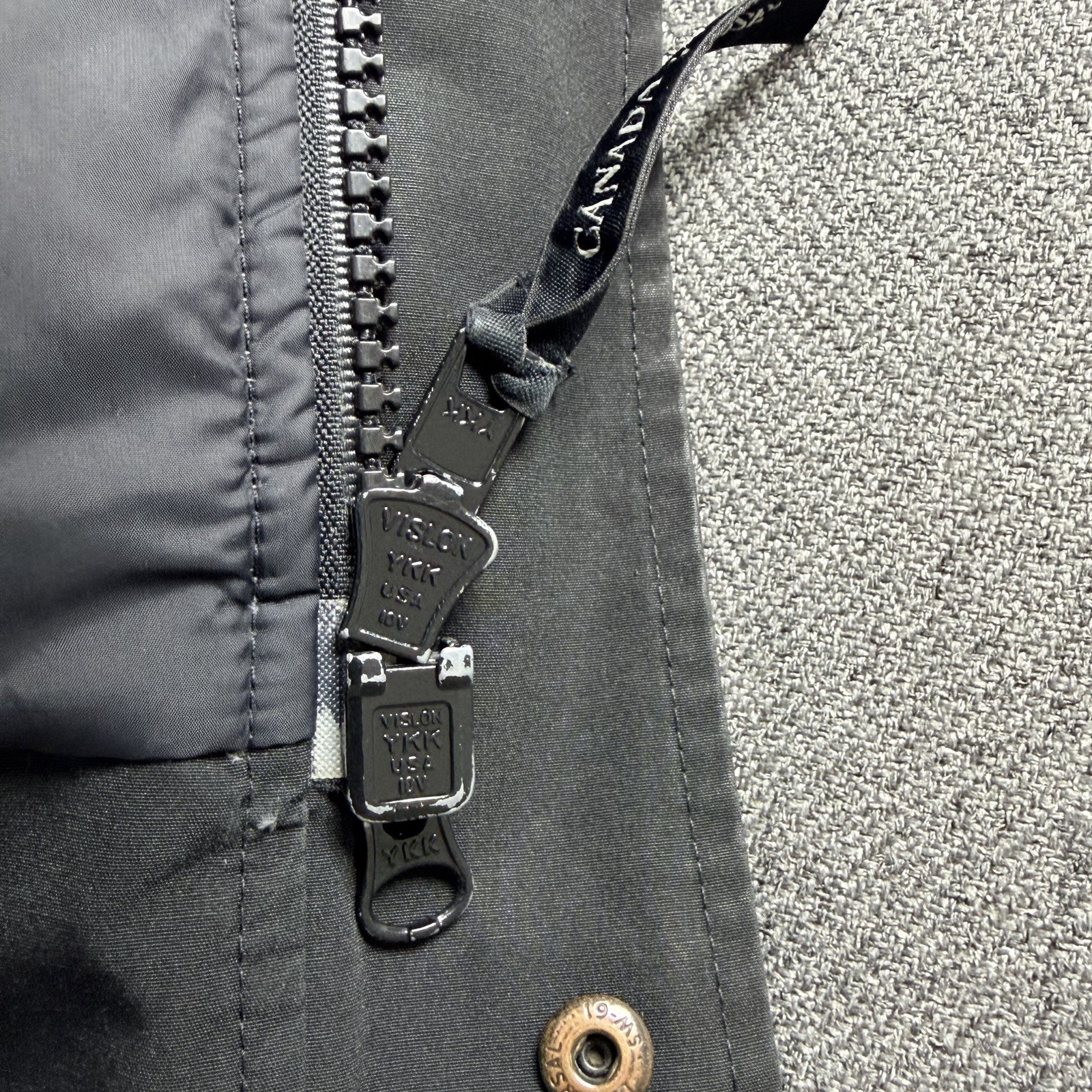 Canada Goose Chilliwack Bomber Black Fur Hood Men’s Size XS Fits S Down Jacket thumbnail 22