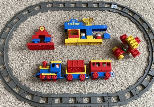 Vintage Lego Duplo Train, Station, Oval Track & Airport Play Set - Picture 9 of 9
