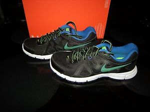 womens black and green nikes