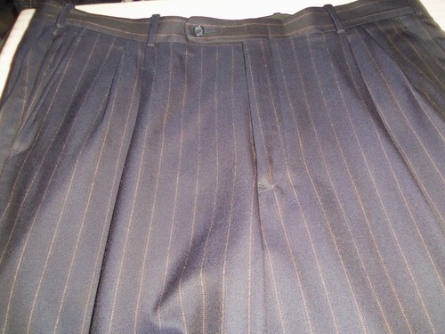 SA182- MINT / NEW Tom James NAVY PINSTRIPE BESPOKE SUIT - Surgeon Cuffs - 44R - Picture 10 of 12