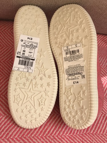 Girls M&S KIDS Pink & White Slip-On Plimsolls Fresh Feet Tech Size UK 13 - Picture 4 of 8