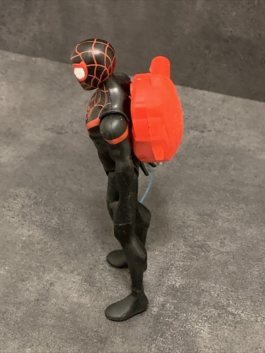 Figura de acción Hasbro de 5 pulgadas Miles Morales Spider-Man Web Shooter 2017 Marvel - Imagen 6 de 11
