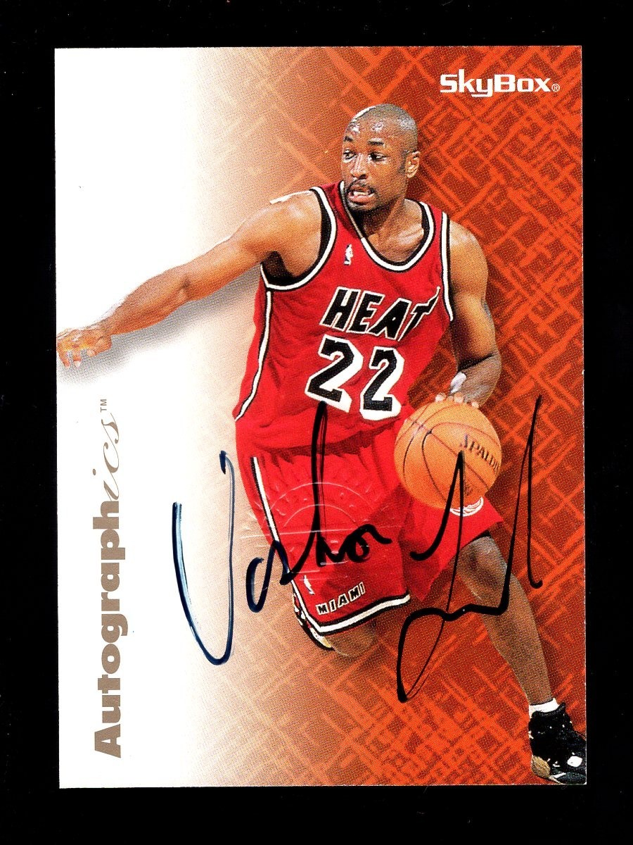 1996-97 SKYBOX AUTOGRAPHICS VOSHON LENARD AUTO AUTOGRAPH HEAT