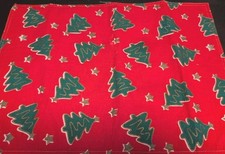 Set of 4 Pier 1 Placemats And mitt Holiday Christmas Tree Stars On Red 14"x 18"