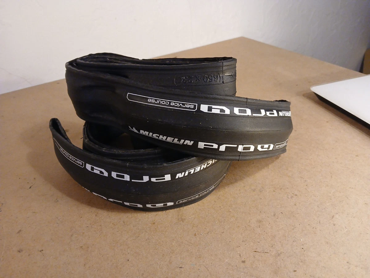 Köp Michelin Cykeldäck PRO4 Service Course vikbart från MICHELIN online