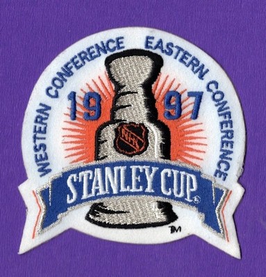1997 STANLEY CUP FINALS EMBROIDERED NHL PATCH   -   Red Wings VS Flyers