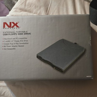 USB FLOPPY DRIVE EXTERNAL MAC PC 1.44MB 3.5'' NEFDR NEXXTECH NEW LAST ONE