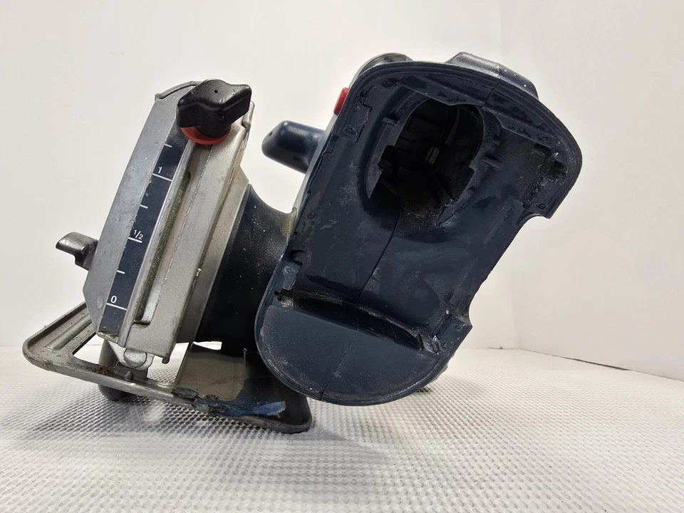 Bosch 18V Cordless Circular Saw Model No Battery Very Clean Tested Works !! - Image 3 of 4