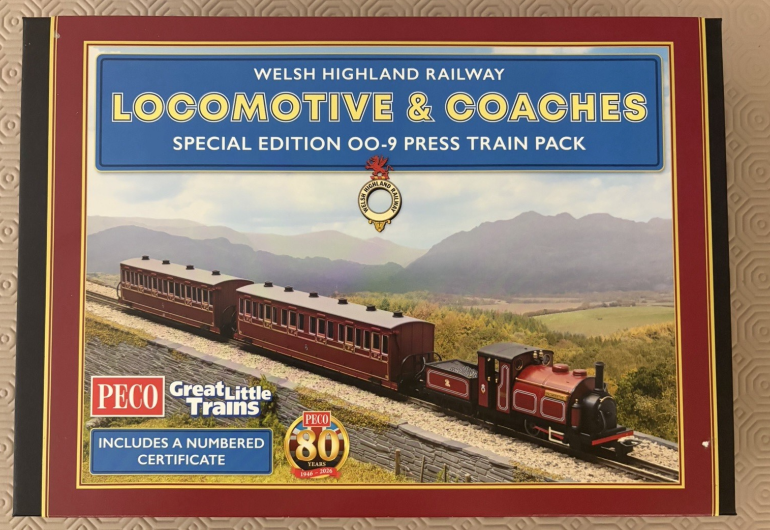 Peco GR1005 Welsh Highland Railway Special Edition Passenge Train Pack OO9 Gauge