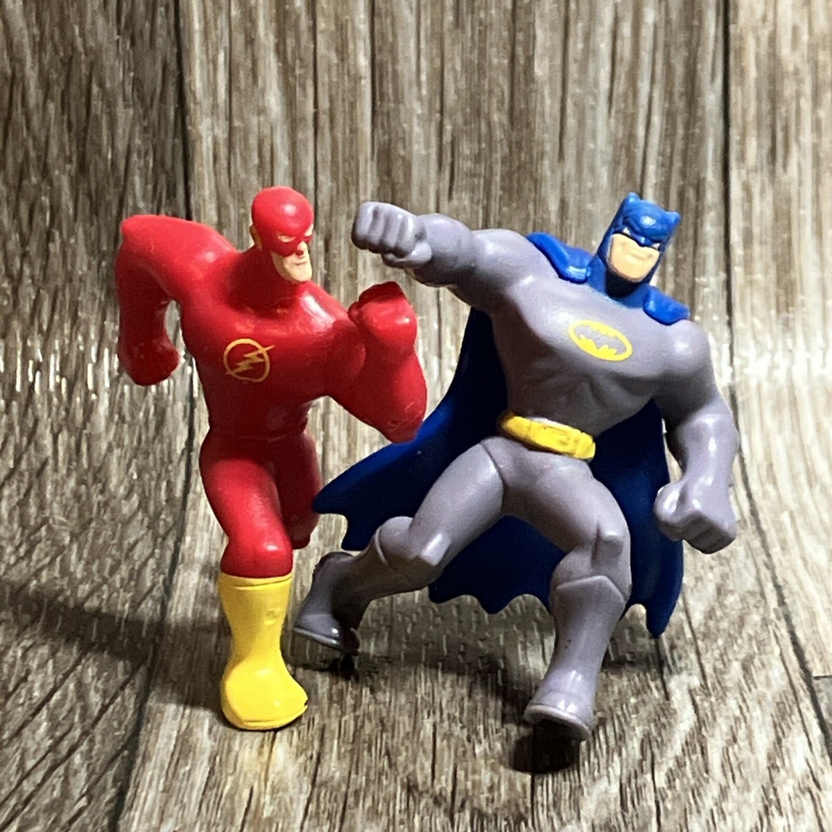 おまけサービスマン McDonald's 2011 Kids Happy Meal DC Comics Batman & The Flash 2