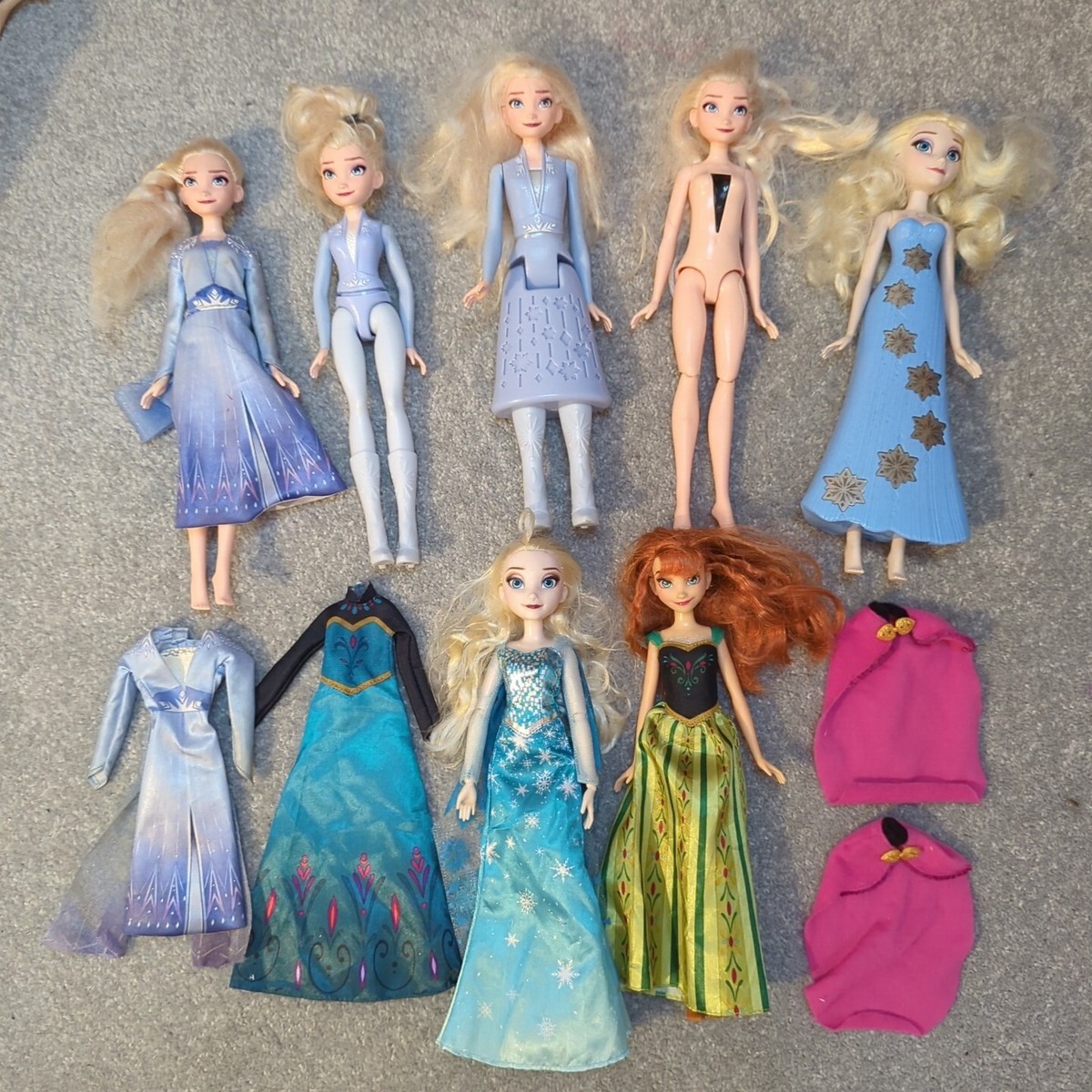 Hasbro frozen Dolls, Singing Elsa, Musical, Light Up, Anna