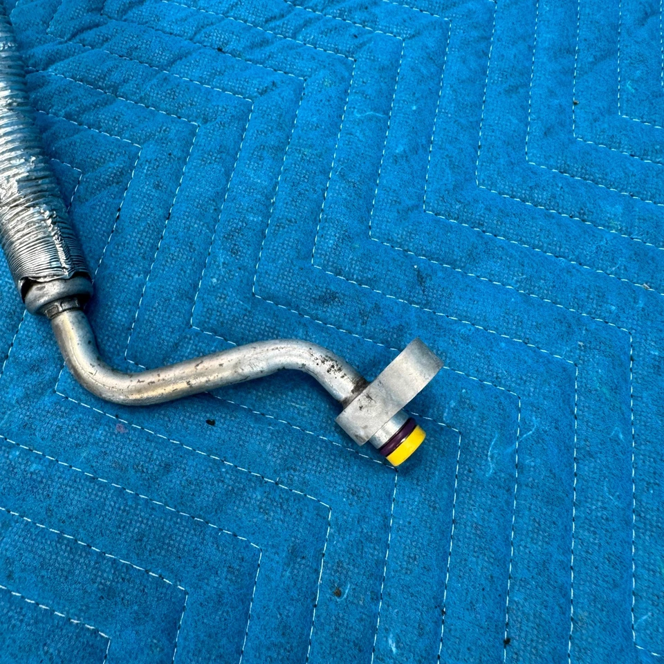 BMW 325i E90 N52 2006-2011 línea de manguera de descarga de aire acondicionado OEM 6927846-09 Foto 3 de 4