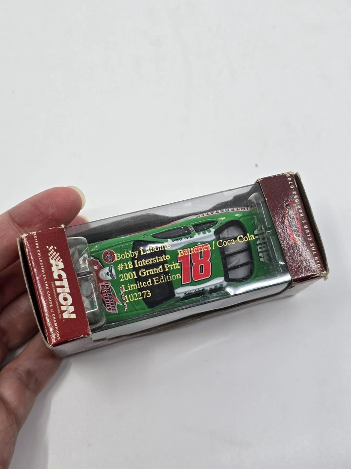 Литая модель Nascar No18 Bobby Labonte 2001 Grand Prix Coca-Cola 1:64 ПОДПИСАННАЯ КОРОБКА - Изображение 4 из 4