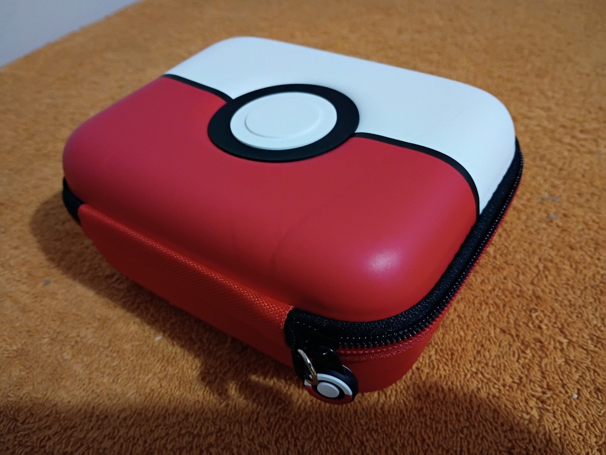 POKEMON CARD CASE 6"x5"x3" Red Zippered Hard Shell Storage Carrying Box TCG 400 POKEMON CARD CASE 6"x5"x3" Red Zippered Hard Shell Storage Carrying Box TCG 400