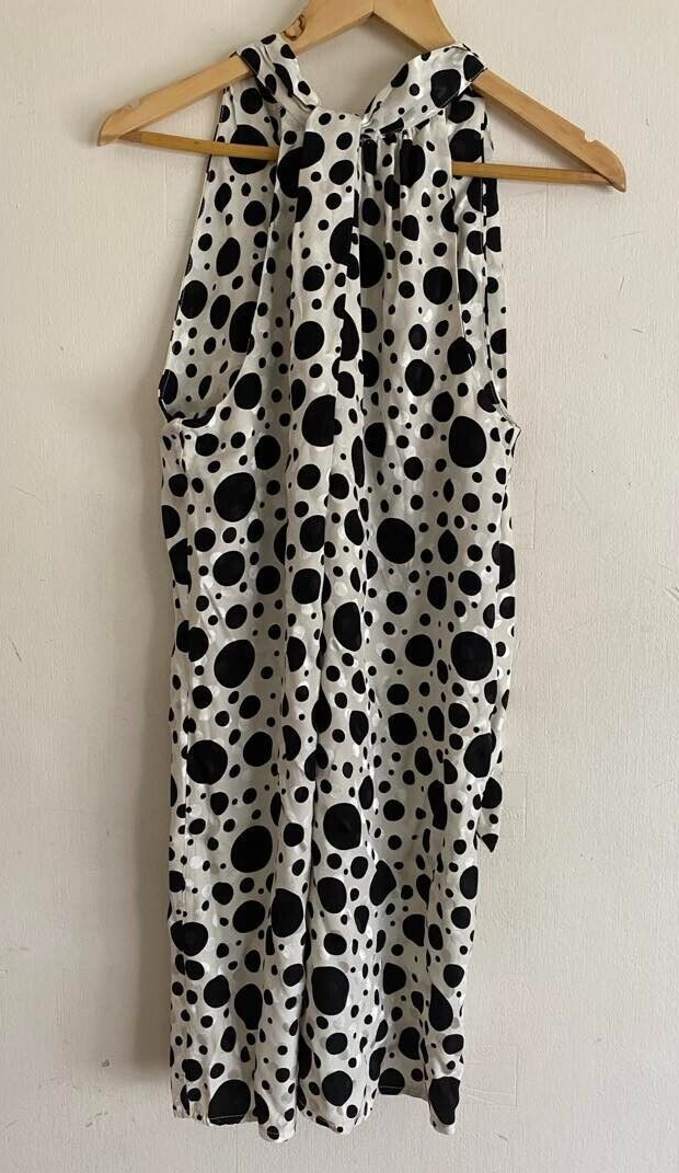 WOMEN RIVER ISLAND WHITE/BLACK POLKA DOT TIE BOW SLEEVELESS TOP SZ