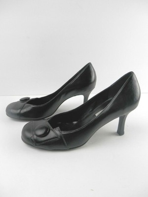 steve madden round toe pumps