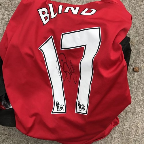 Daley Blind Manchester United Hand Signed 2015/16 Shirt ADIDAS Red Devils - Foto 9 di 9