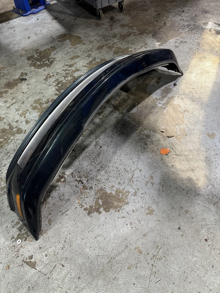 BMW 330ci 330i E46 2003 convertible cubierta de parachoques delantero con barra de aplastamiento Foto 3 de 4