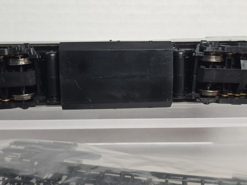 Atlas 8650 HO Scale Undecorated Powered GE U23B Diesel Loco DCC Ready NOS (A) - Picture 11 of 16