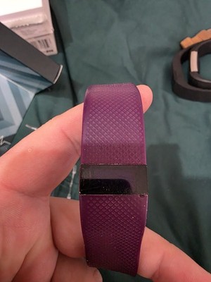 Fitbit Charge HR Ftiness Aktivitätstracker Uhr S/P lila Armband